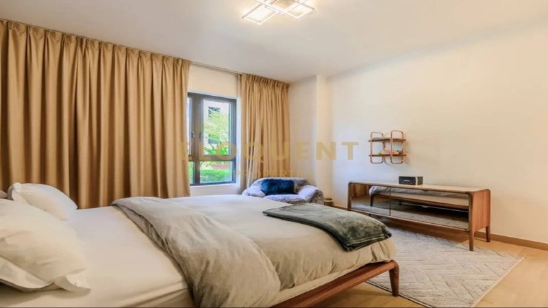 Properties Image